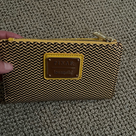 Coco loungefly mini backpack - Picture 4 of 6